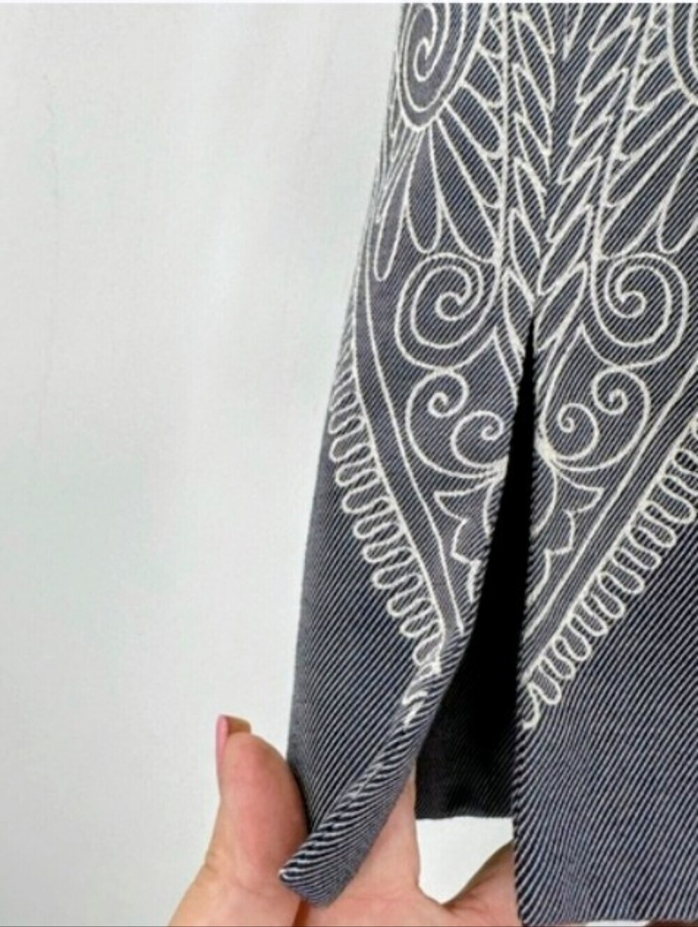 Carolina Herrera 12 Blue Gray Ivory Jacquard Embroidered Peak Lapel Skirt Suit - Picture 4 of 8